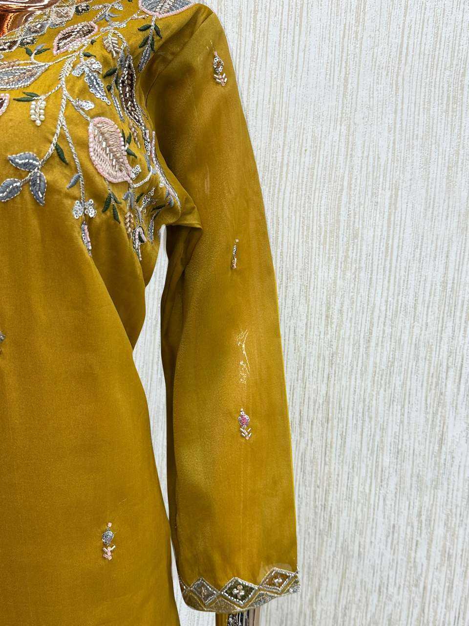 Eba-zeenat Heavy Roman Silk Ladies Suit
