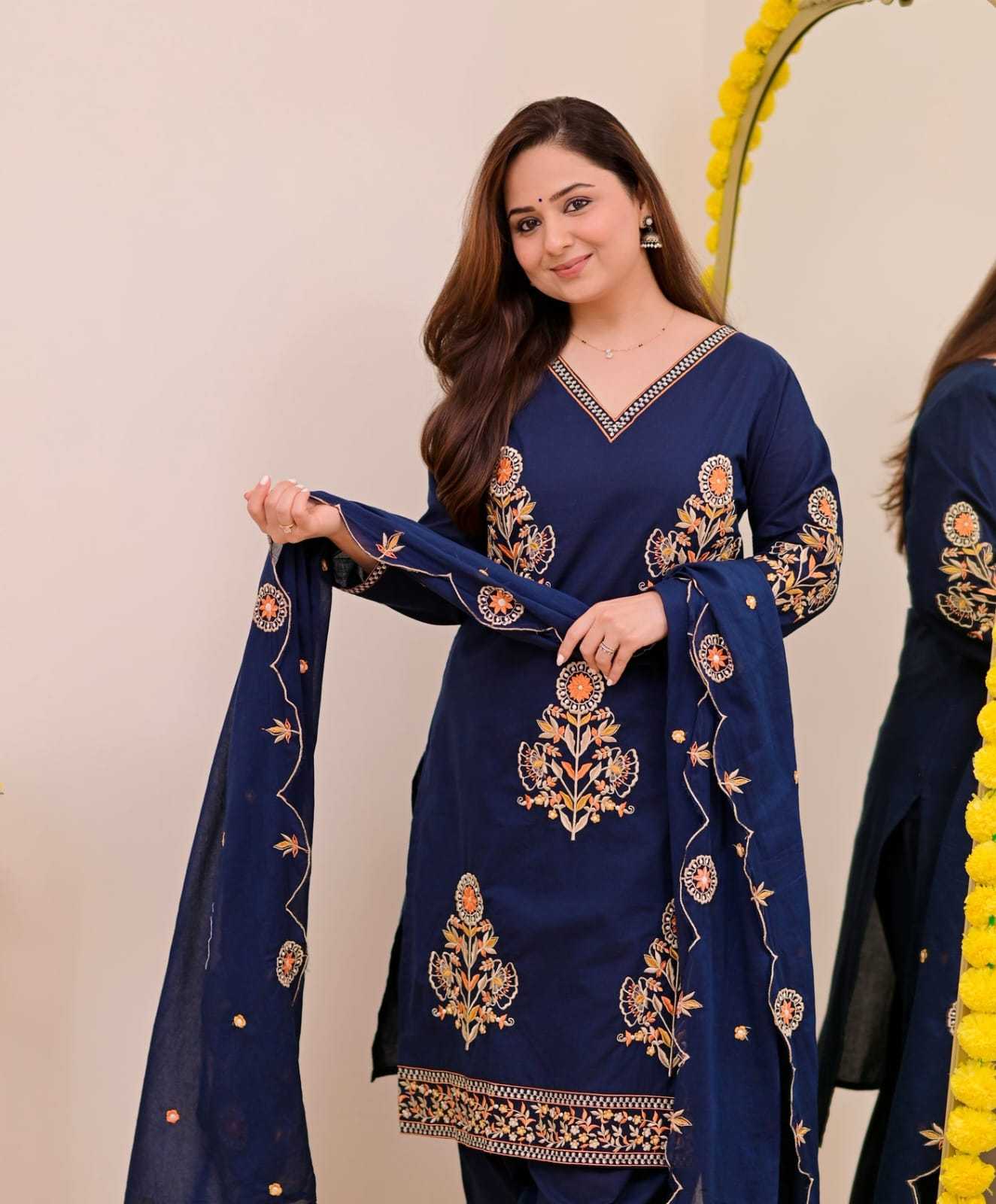 Heavy Roman Silk Embroidery Suit