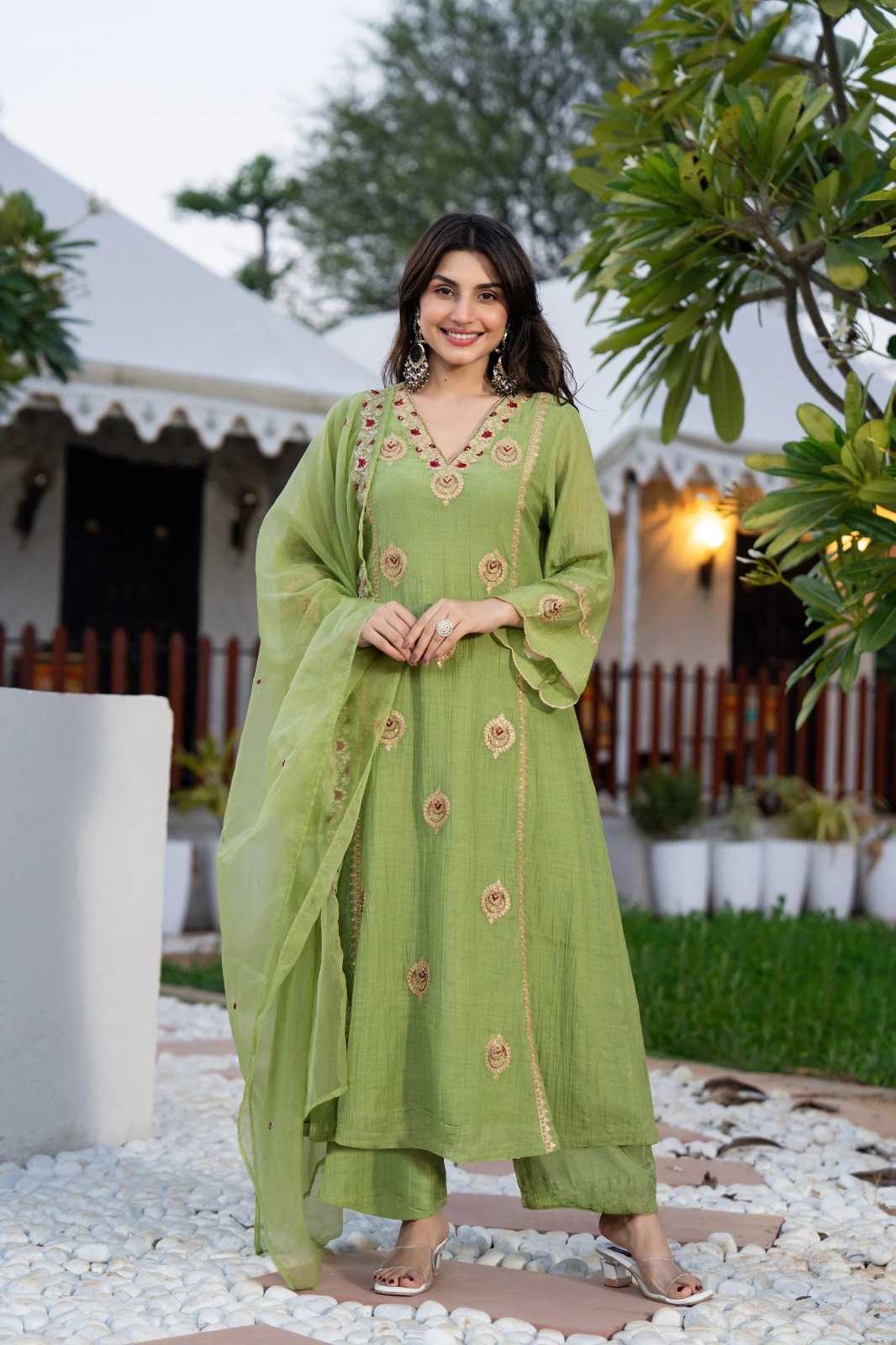 Crush Silk Embroidery Suit