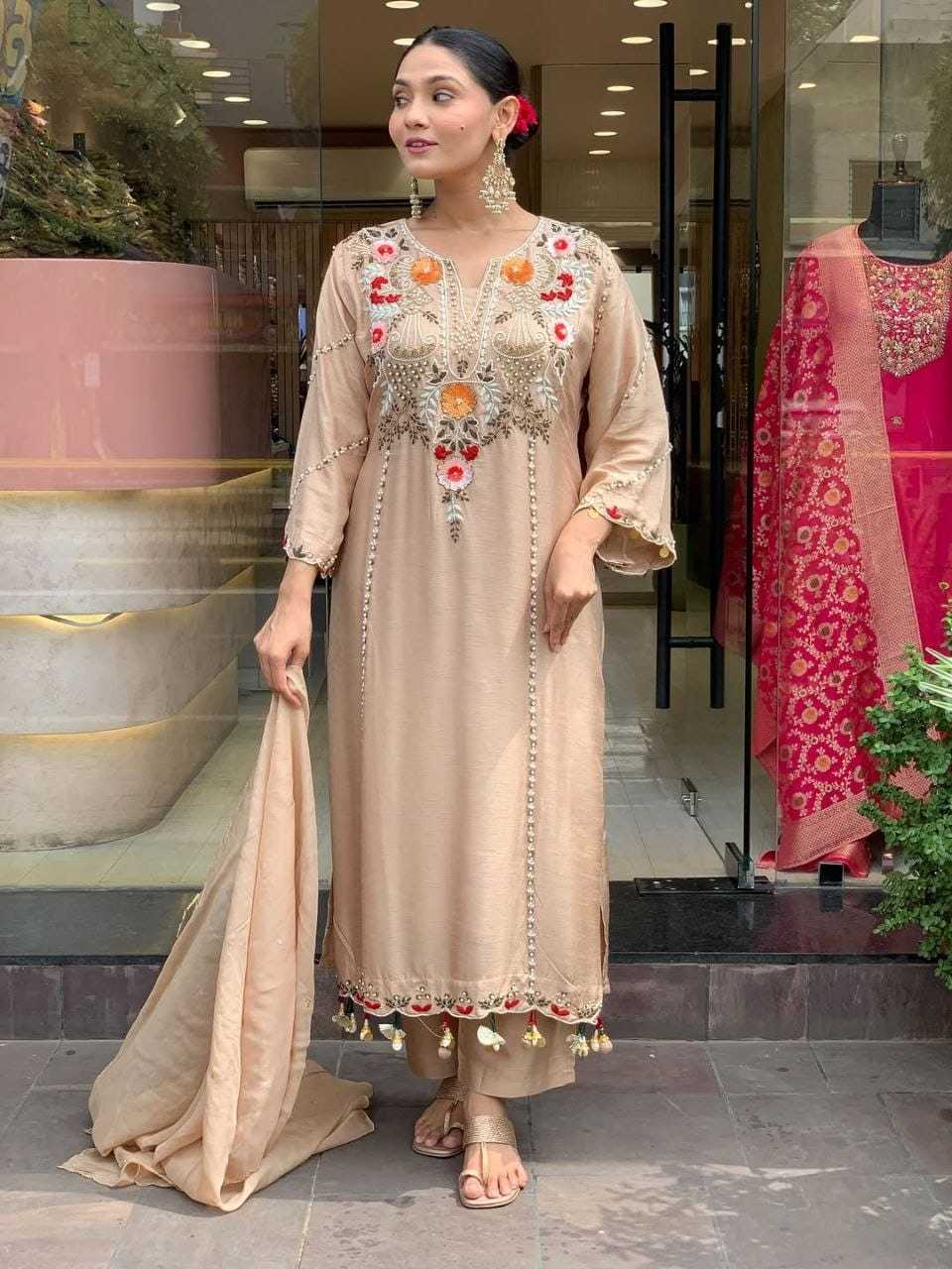 Madhuri Viscose Ladies Suit