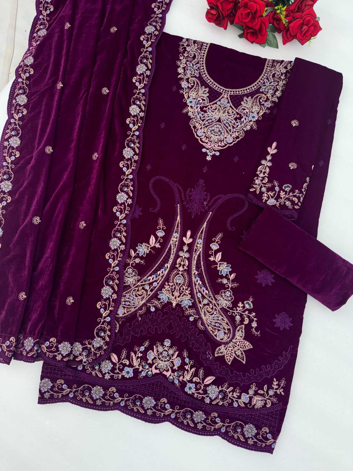 Mah-e-rooh Velvet Suit