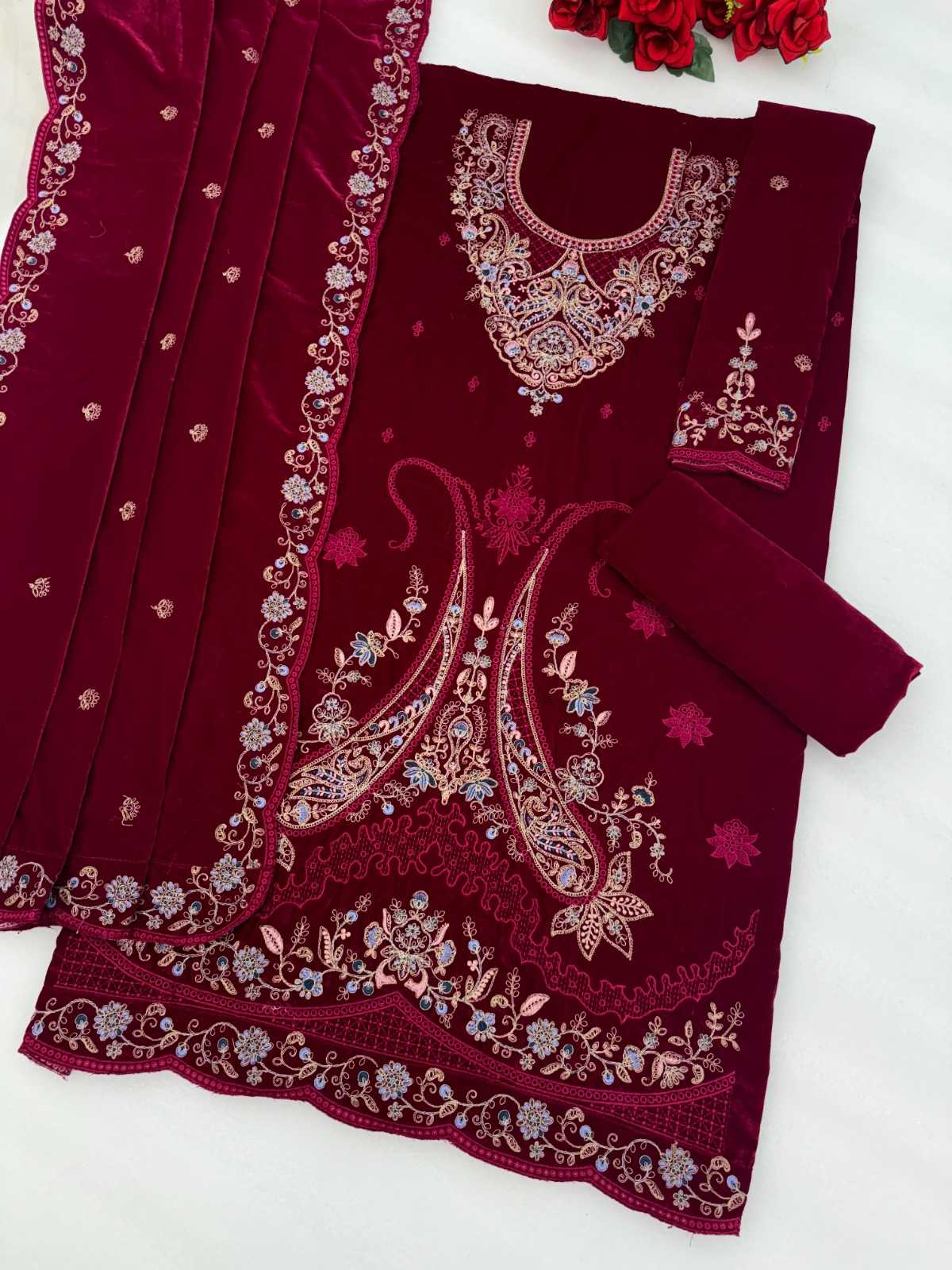 Mah-e-rooh Velvet Suit