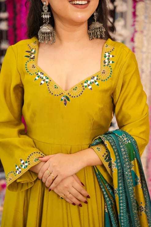 Embroidery Suit