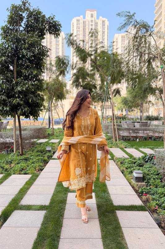 Riwaayat Heavy Roman Silk Designer Kurti
