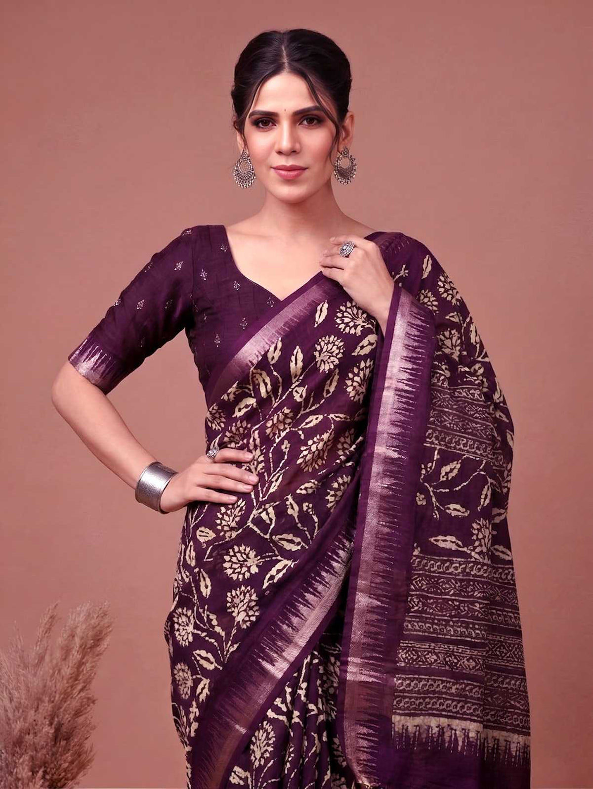 Slub Silk Printed Saree in Navy Blue