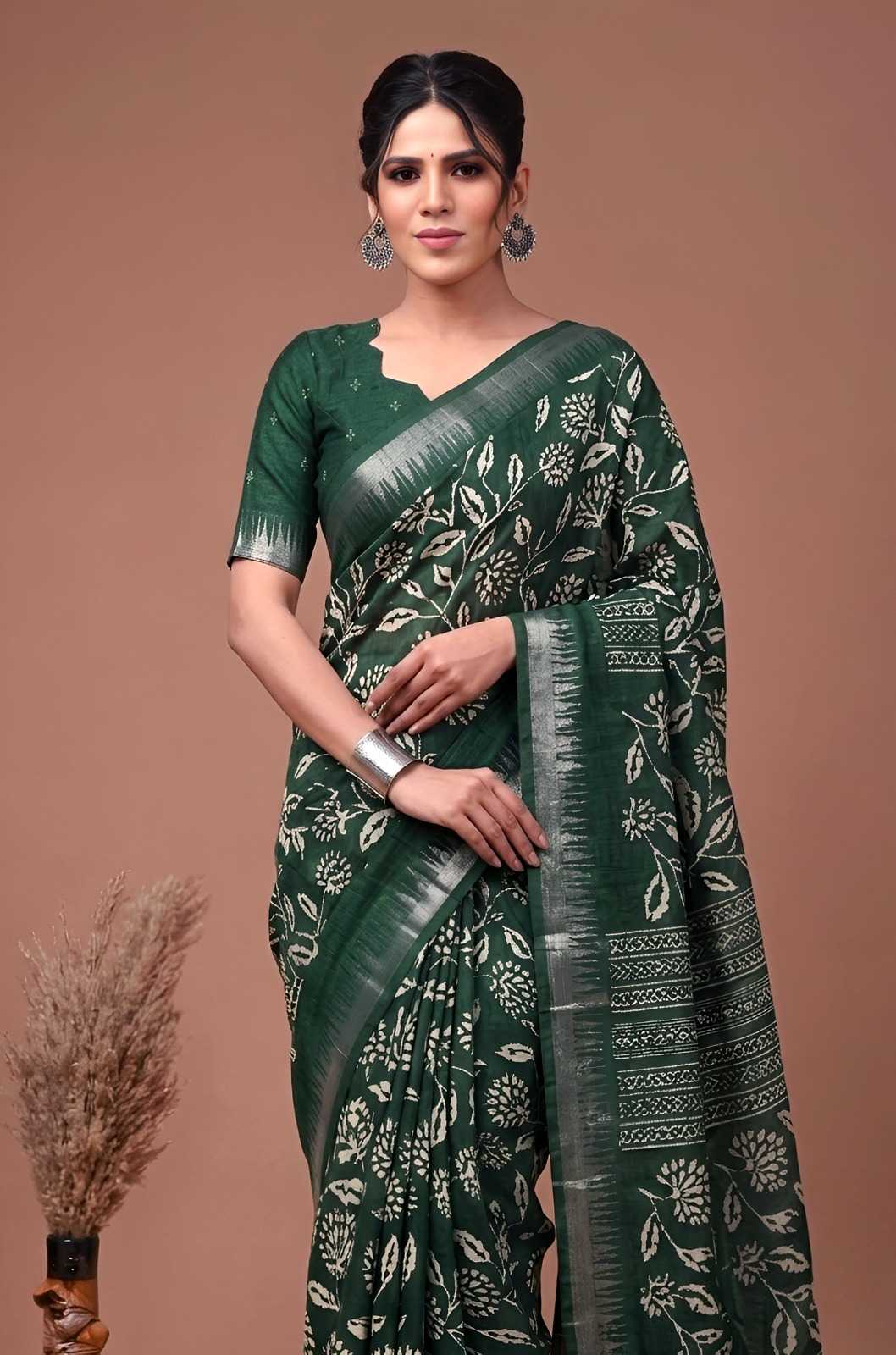 Slub Silk Printed Saree in Navy Blue