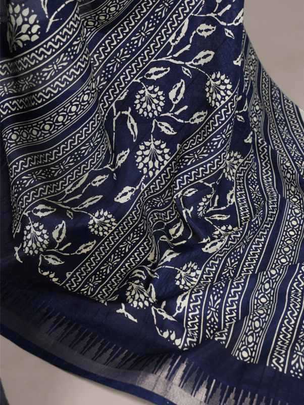 Slub Silk Printed Saree in Red