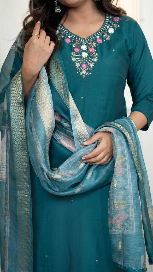 Heavy Roman Silk Ladies Suit