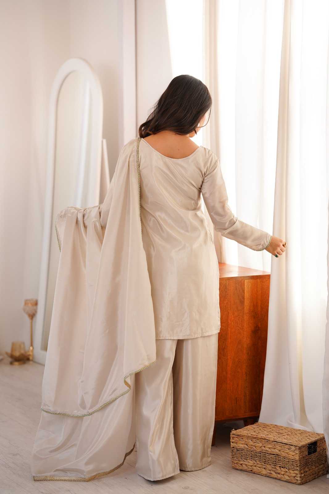Silk Embroidery Suit 1018