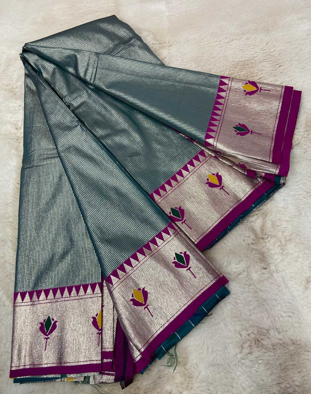 Aaravi Pure Silk Soft Saree