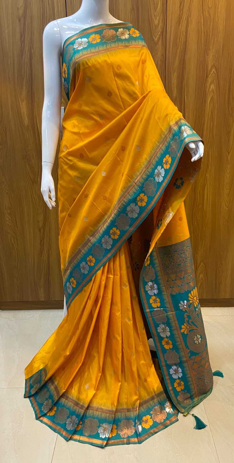 Anvika Pure Silk Soft Saree