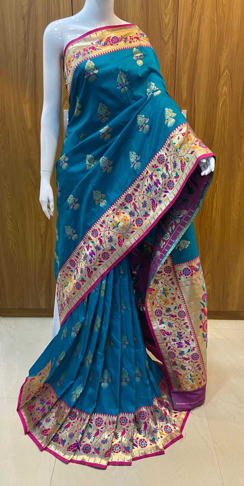 Avanthika Pure Silk Traditional Saree