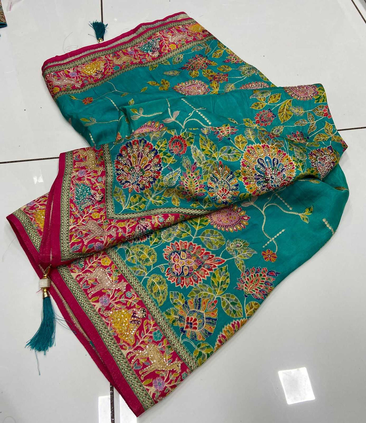 Hridvani Viscose Printed Saree