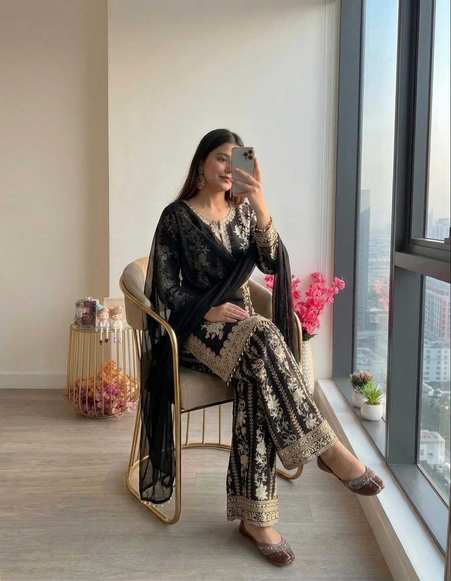 Embroidery Suit