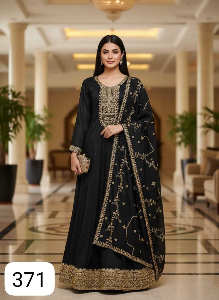 Ladies Silk Suit