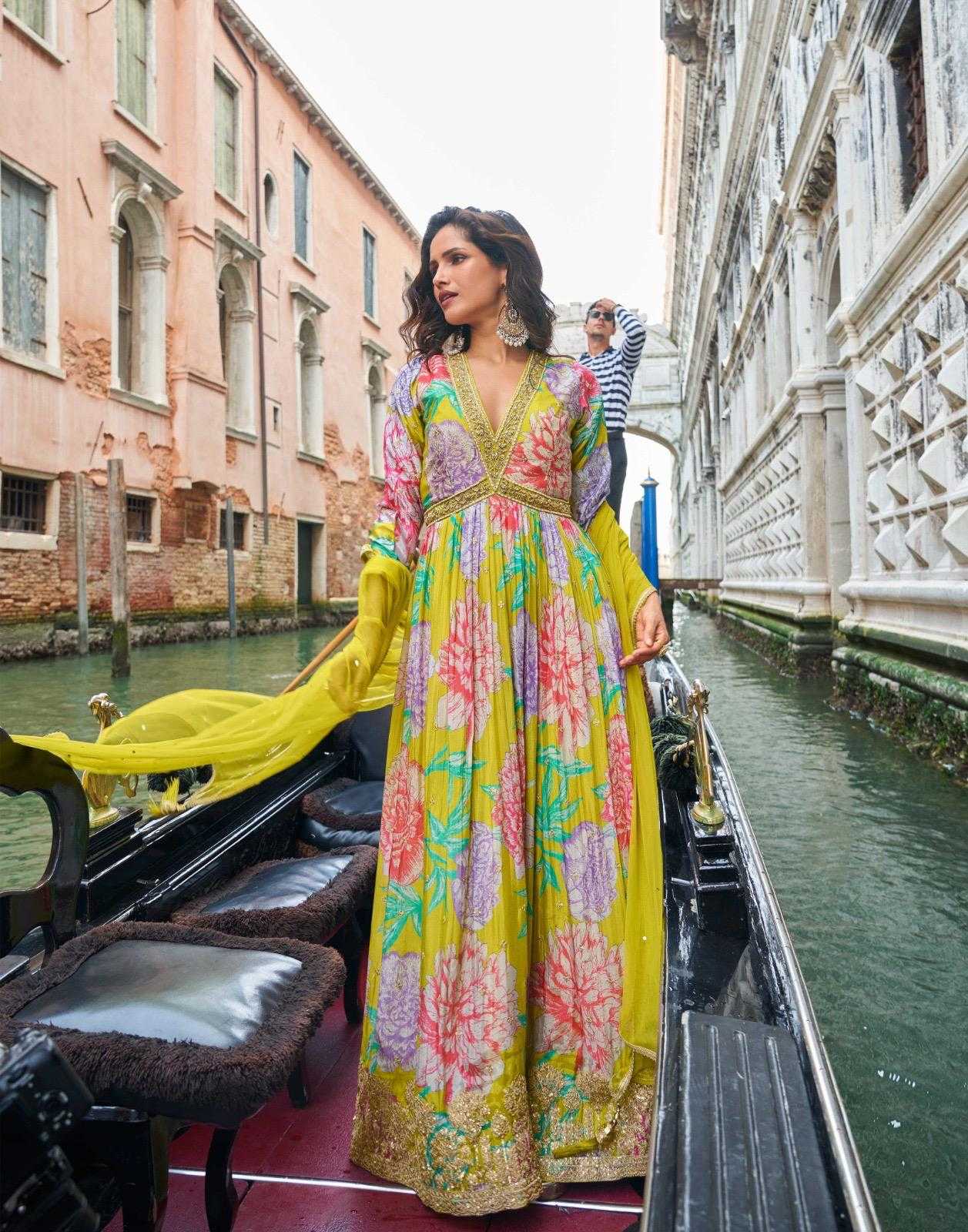 Chinon Silk Embroidery Gown