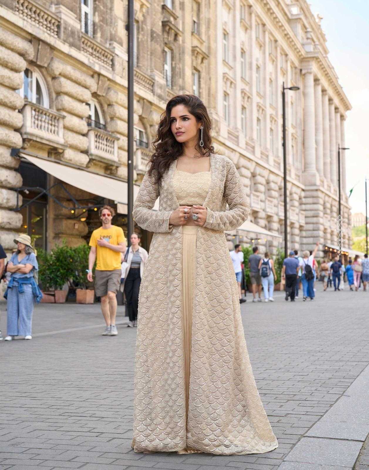Crepe Silk Embroidery Suit