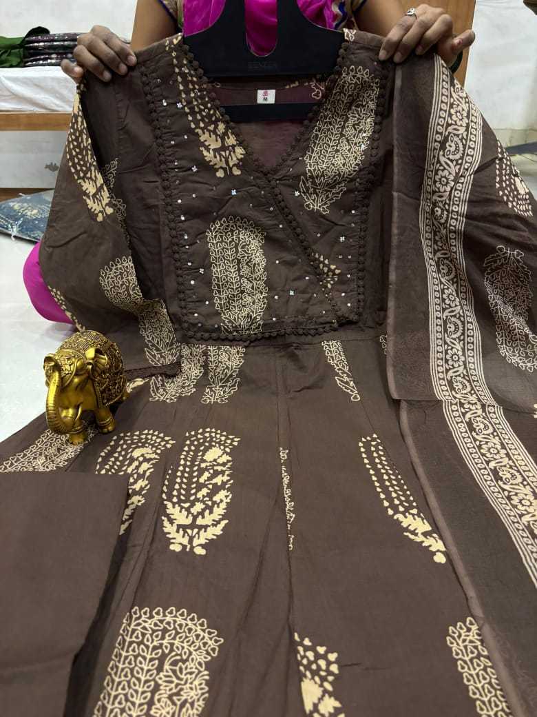 Lalitya Cotton Anarkali Kurti