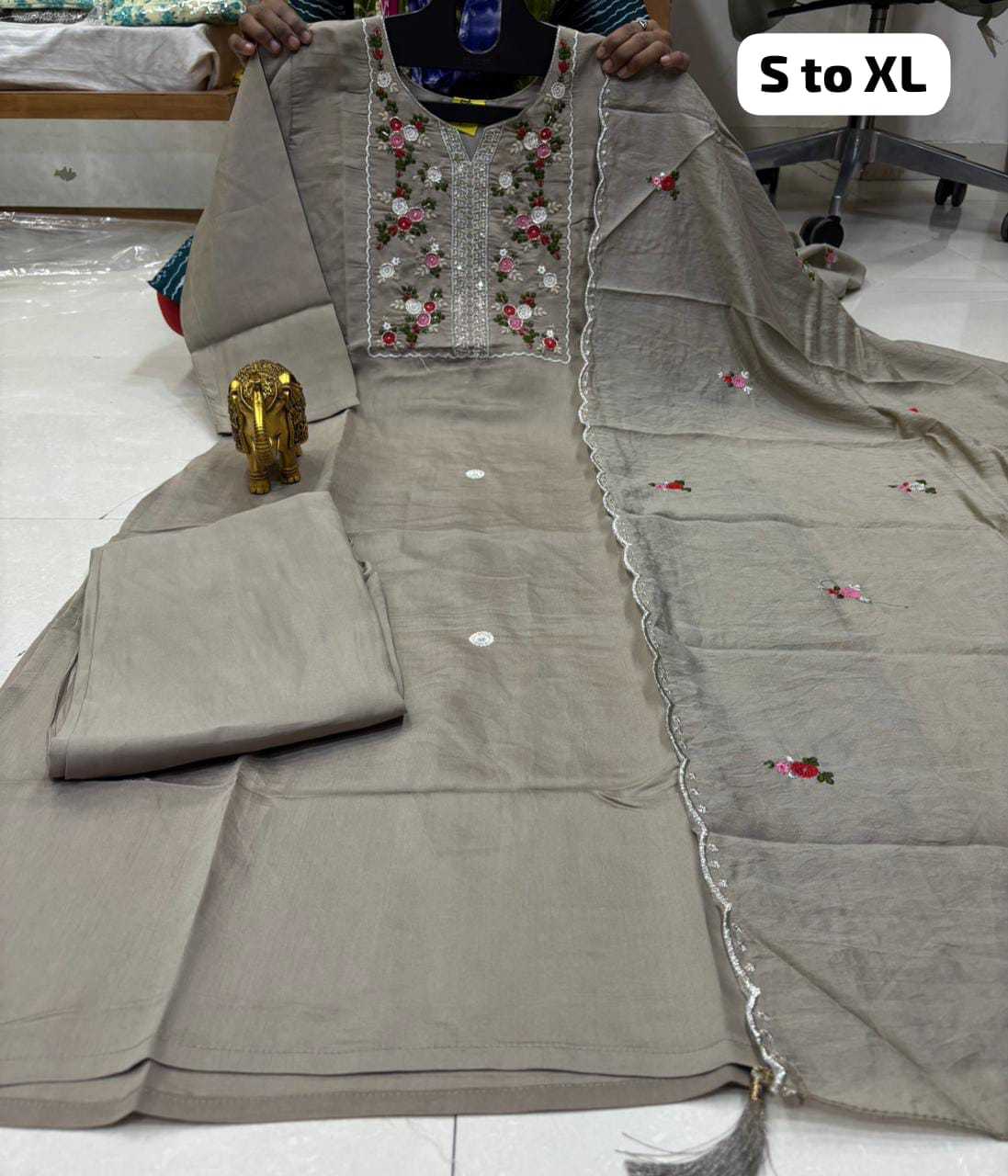 Mahvisha Muslin Party Wear Kurti