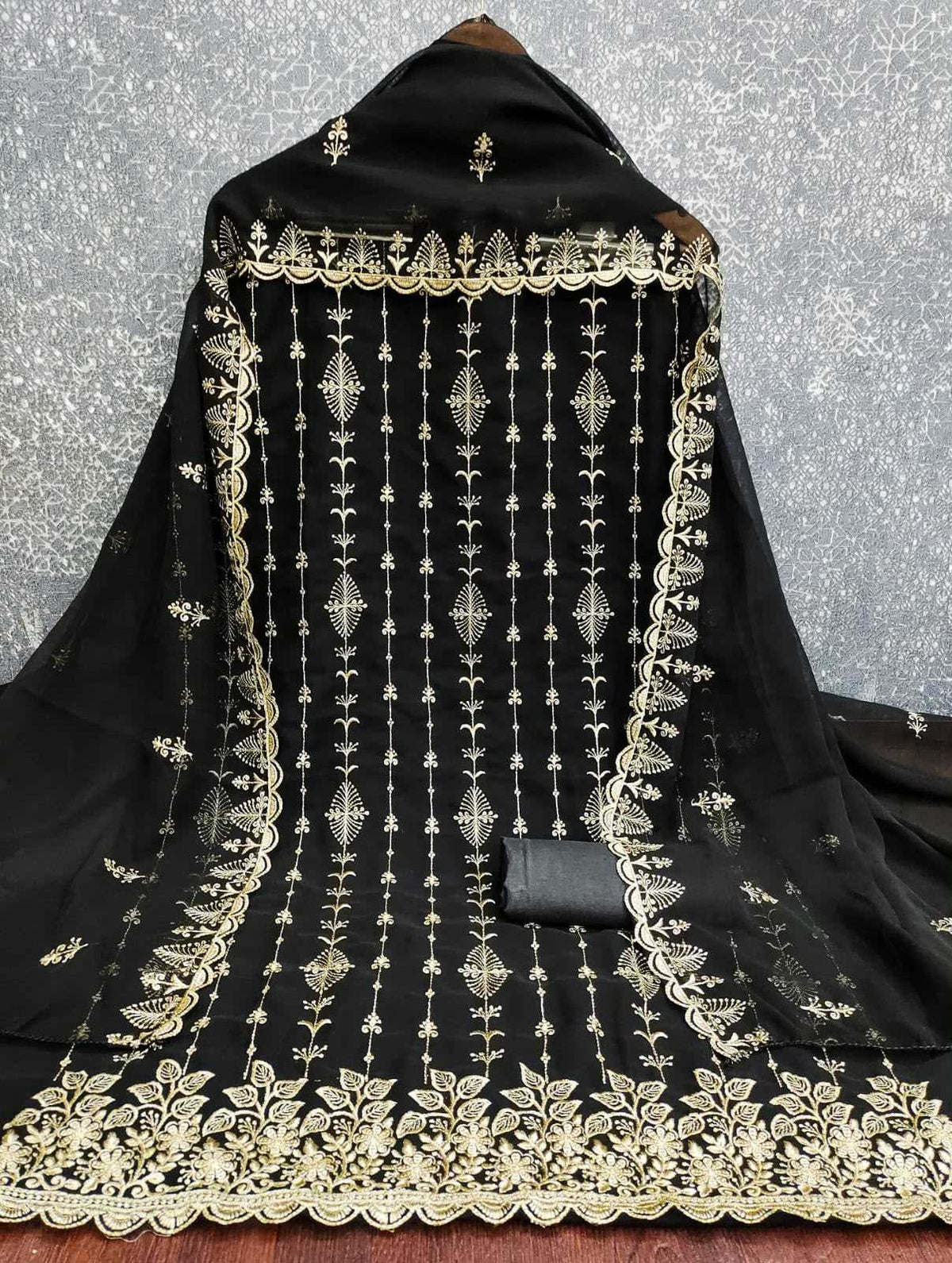 GIN Georgette Suit