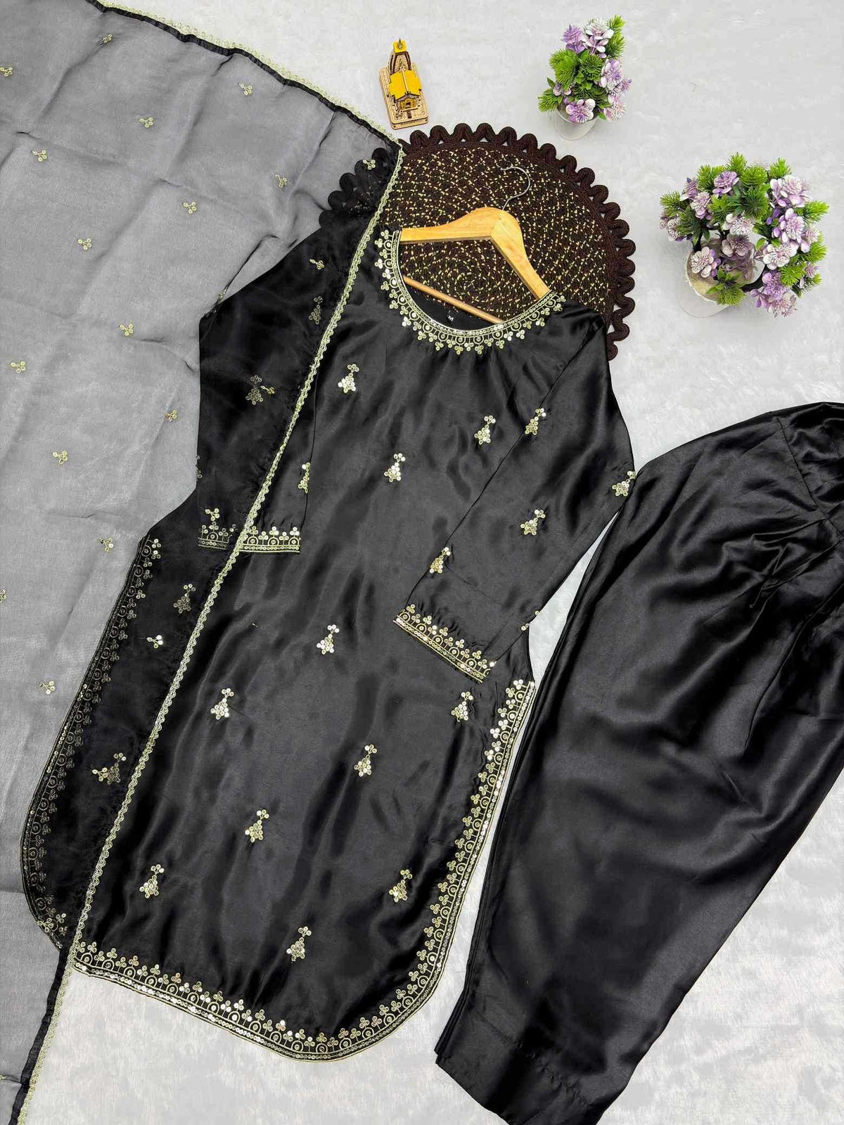 Satin Embroidery Suit 005