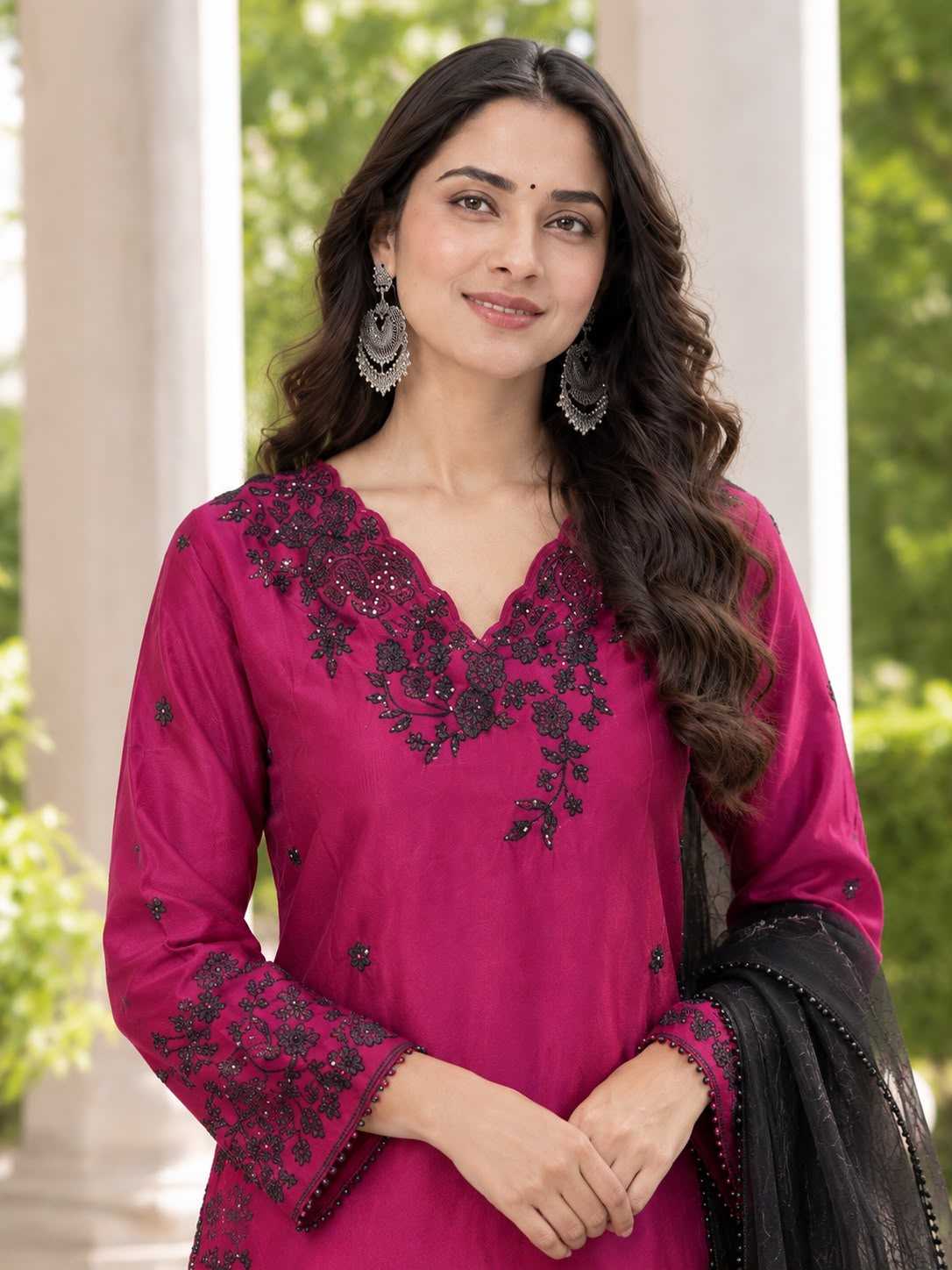 Crepe Embroidery Suit 009