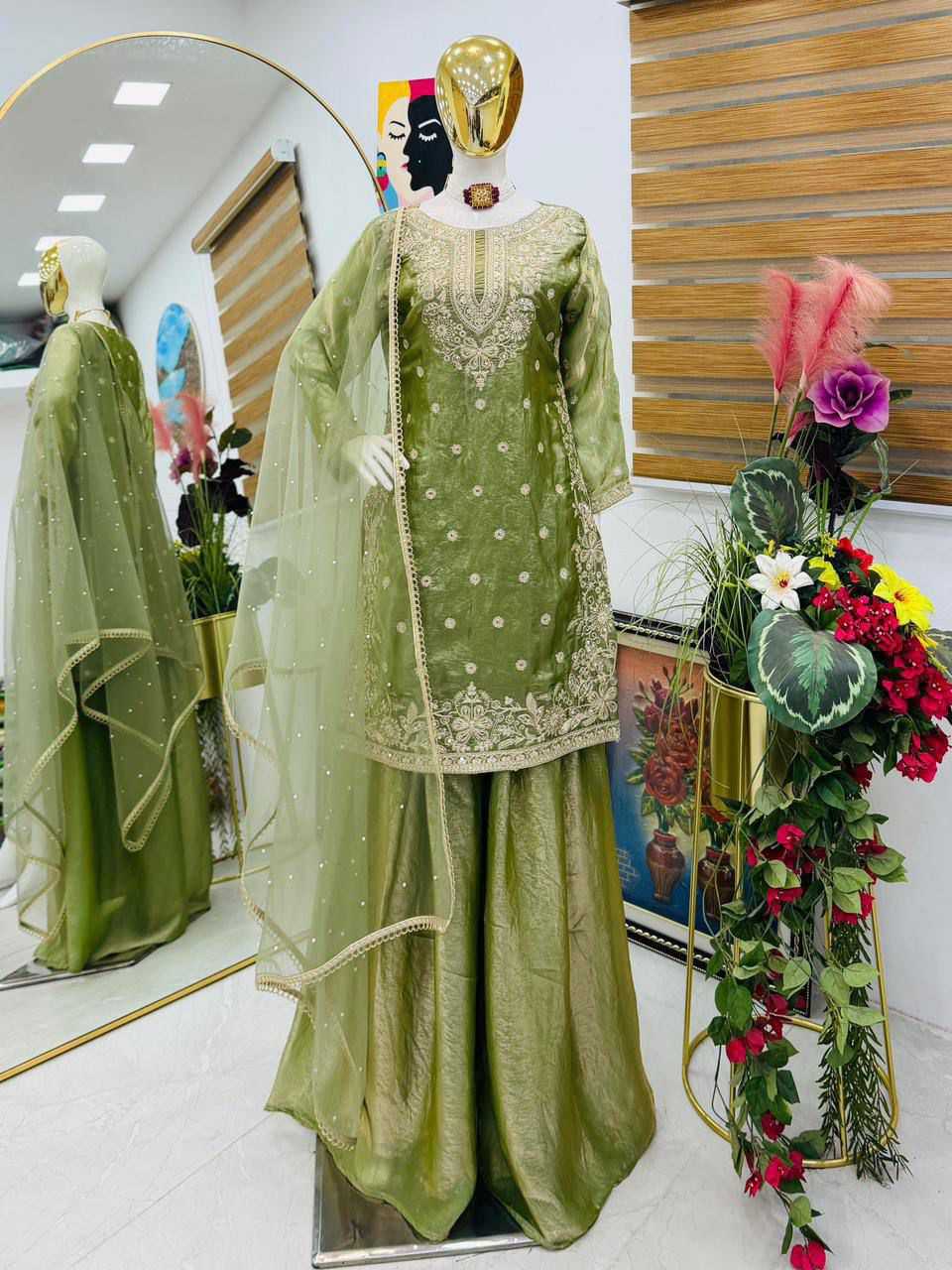 Fendy Embroidery Suit 10016
