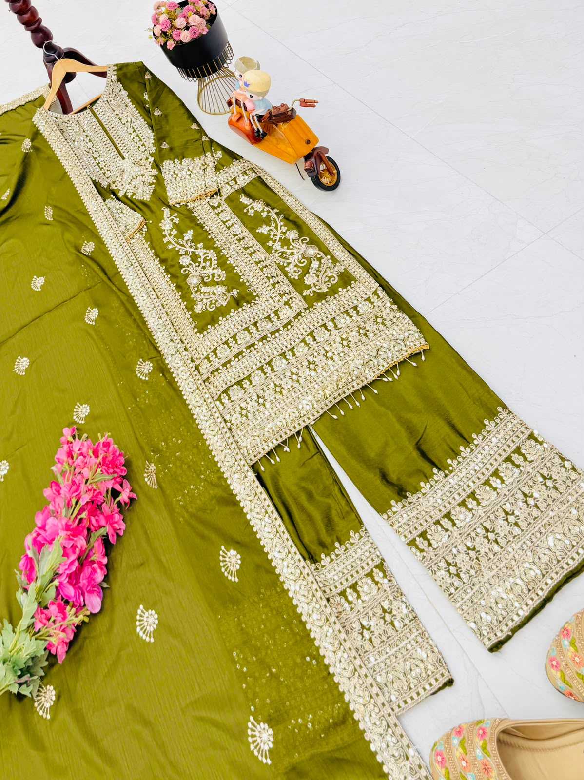 Chinon Silk Embroidery Suit