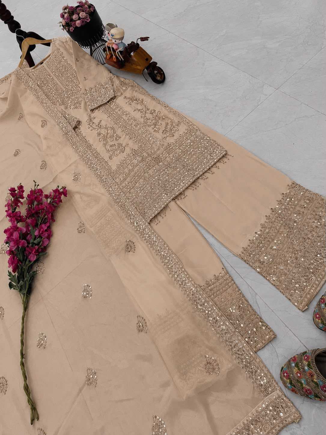 Chinon Silk Embroidery Suit