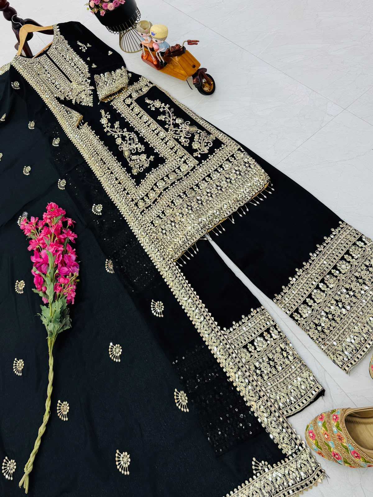 Chinon Silk Embroidery Suit