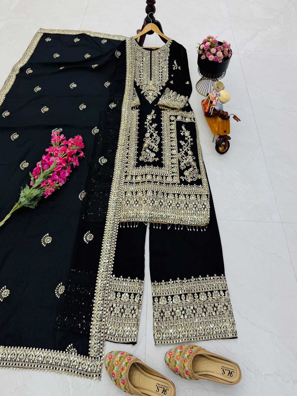 Chinon Silk Embroidery Suit