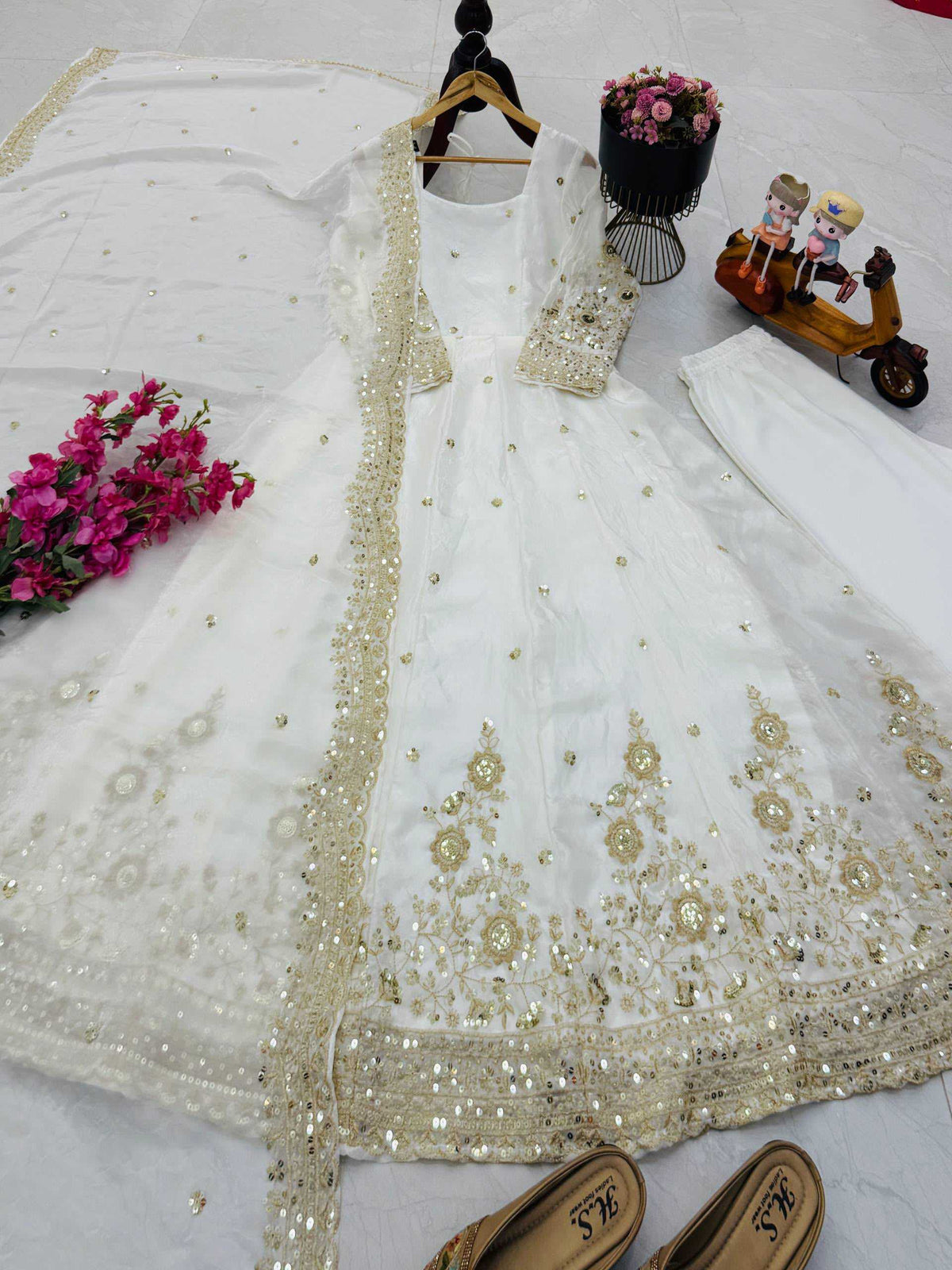 Fendy Embroidery Gown in Purple