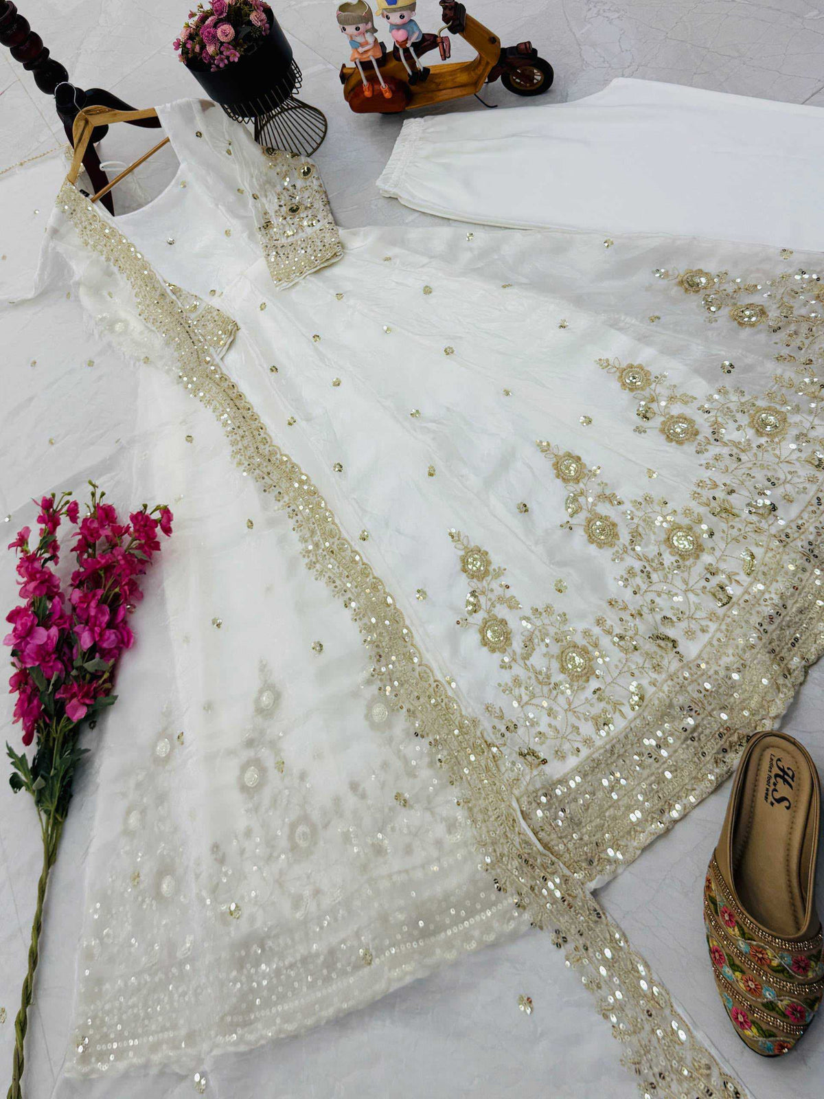 Fendy Embroidery Gown in Purple