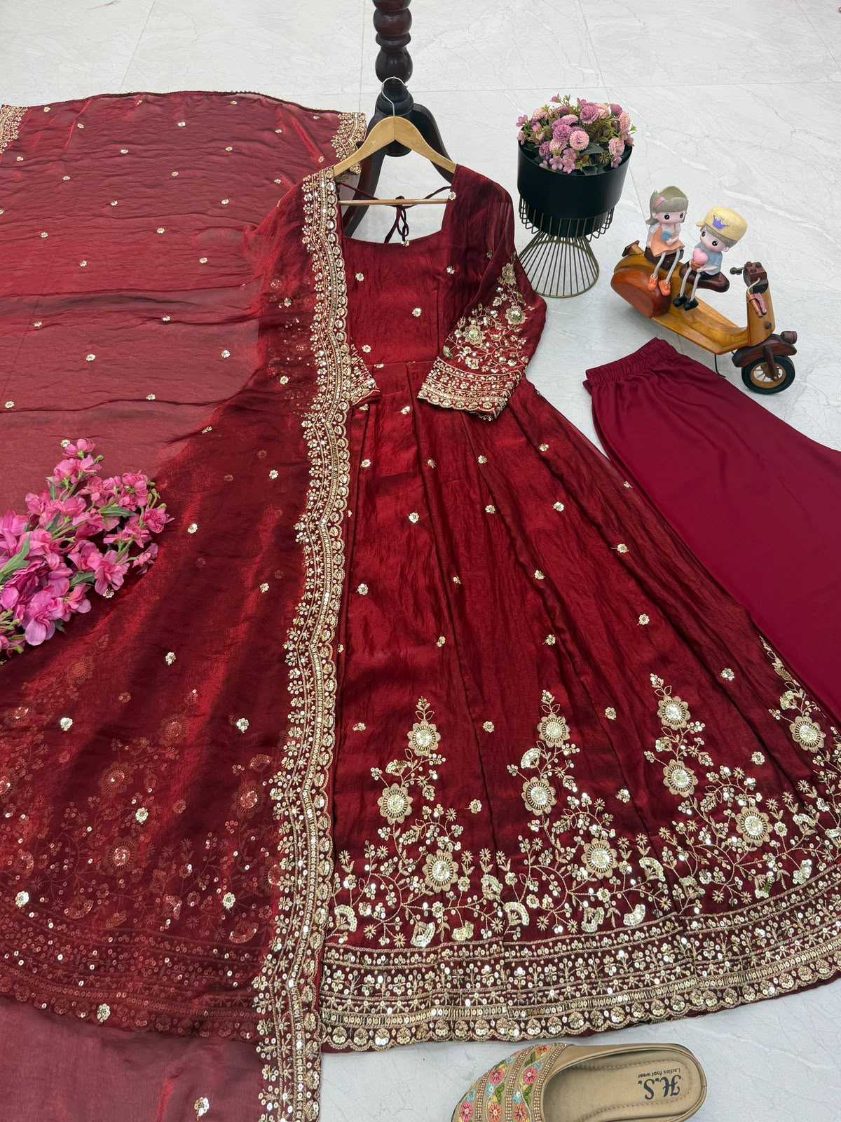 Fendy Embroidery Gown in Purple