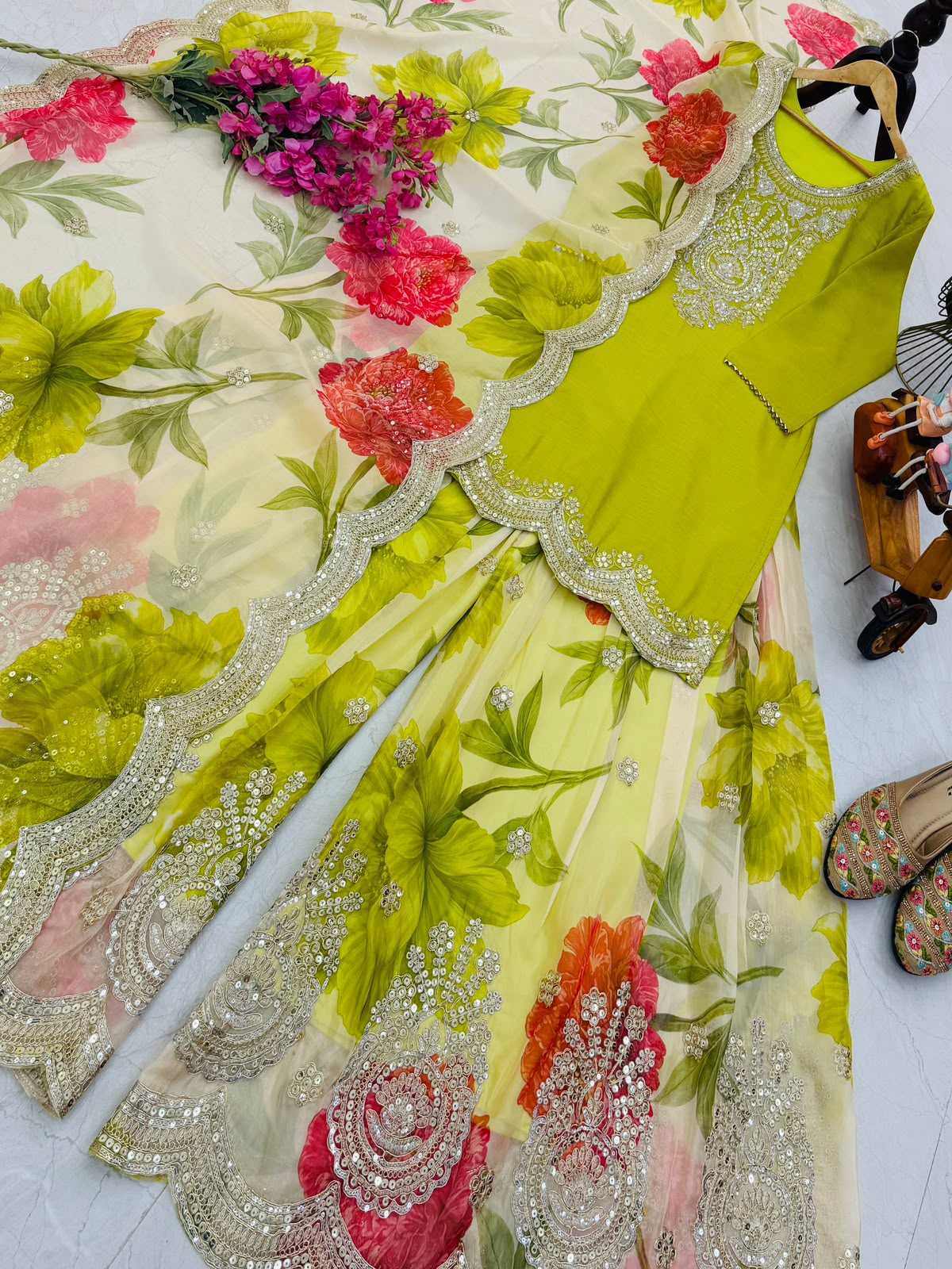 Chinon Embroidery Suit