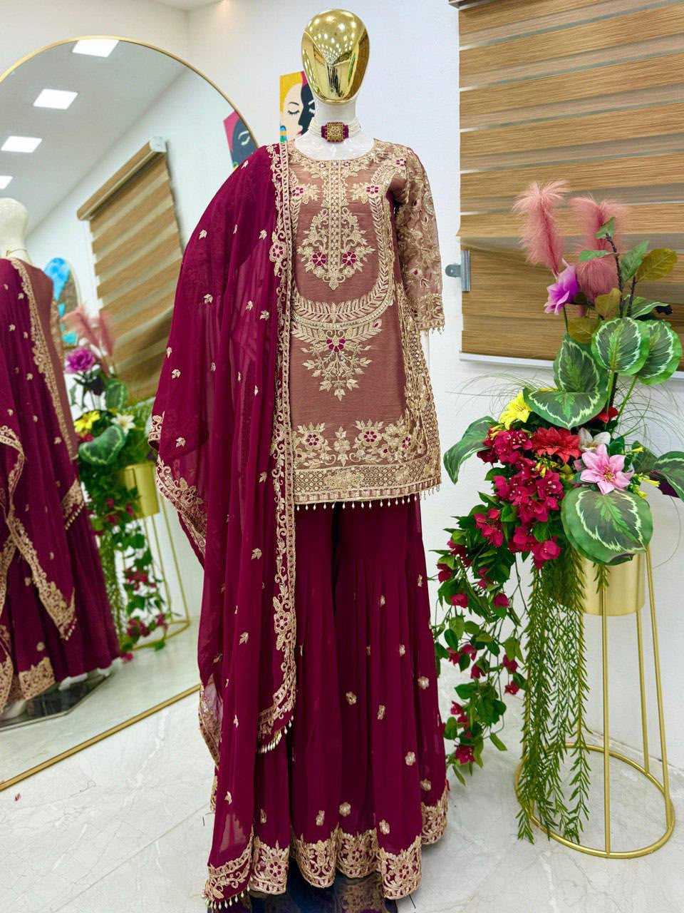 Crunchi Embroidery Suit in Purple