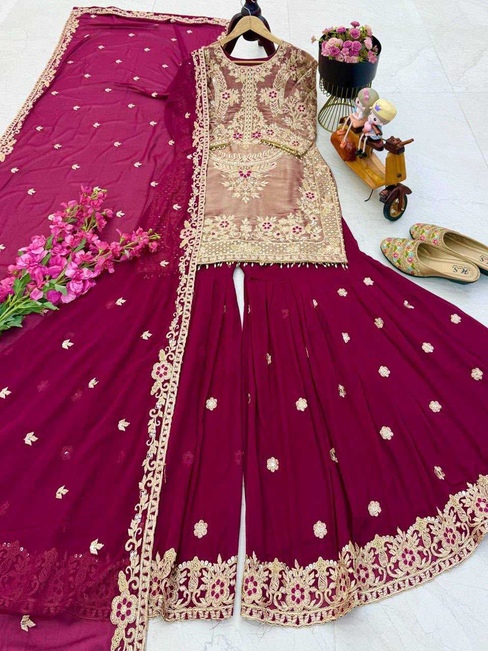 Crunchi Embroidery Suit in Purple
