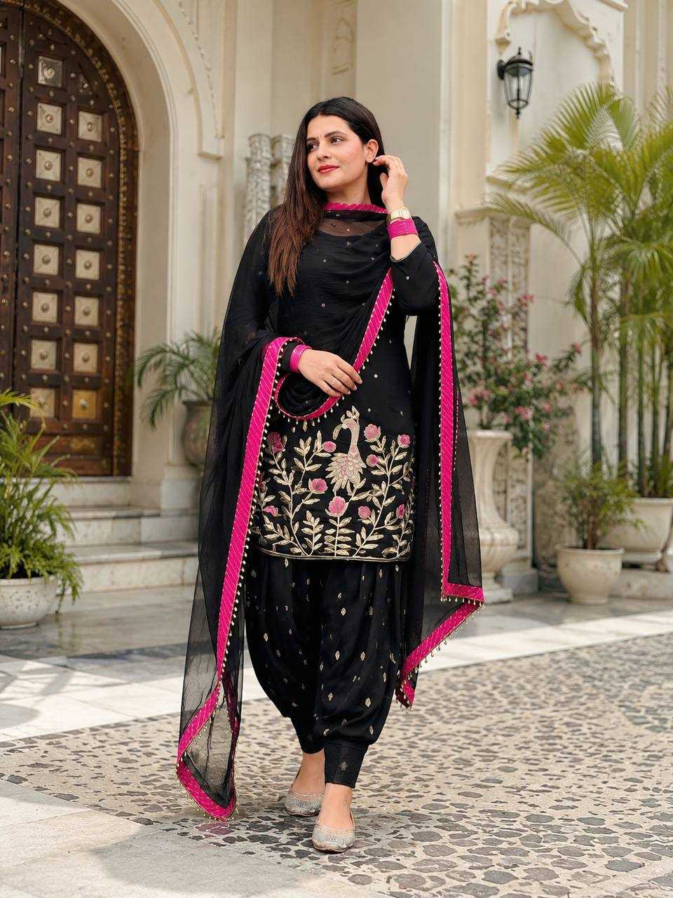 Faux Georgette Embroidery Suit