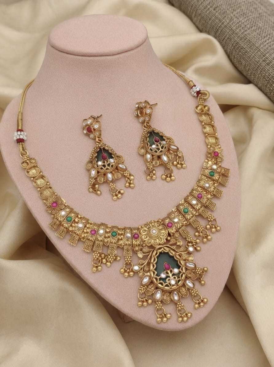 Necklaces Set