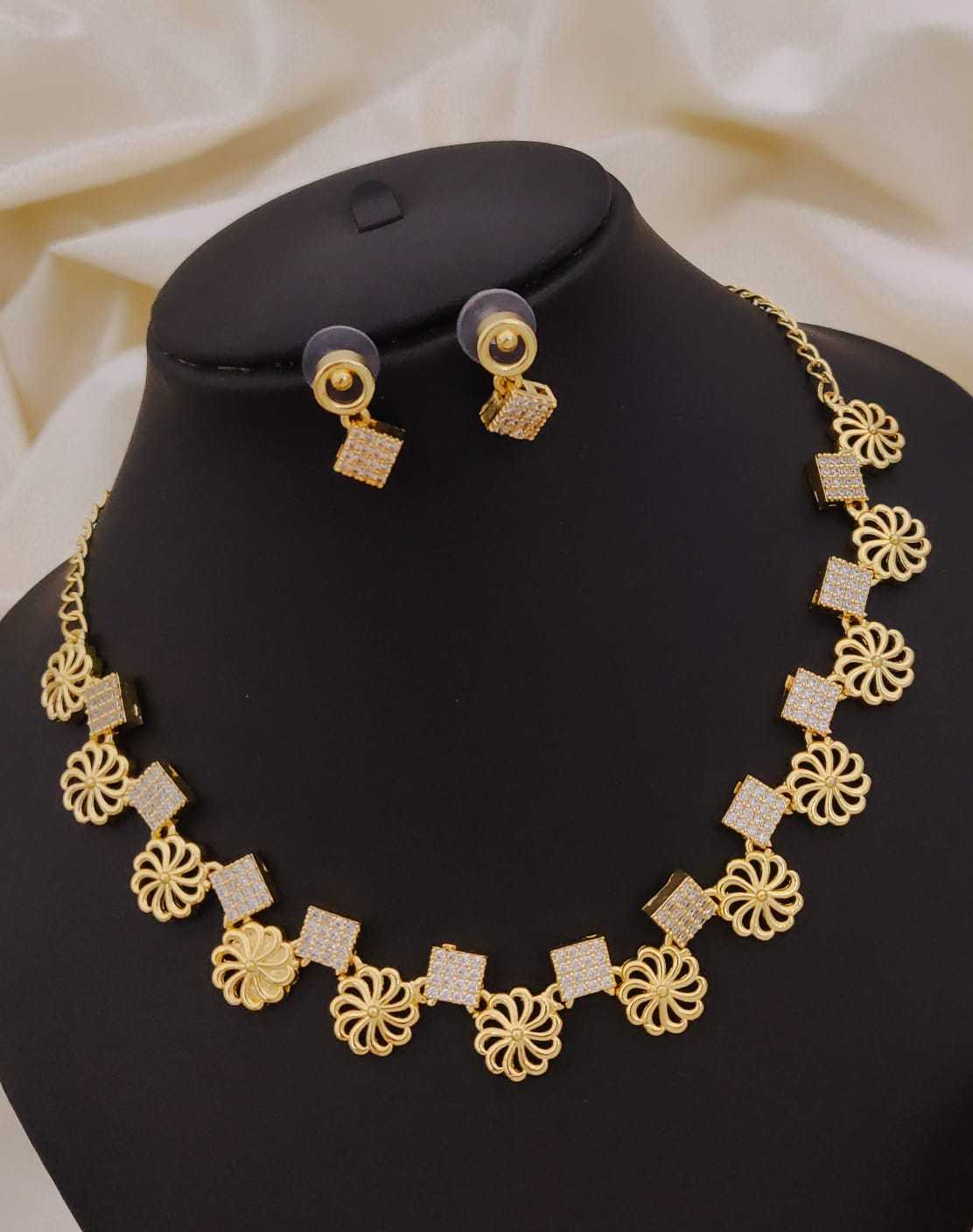 Necklaces Set