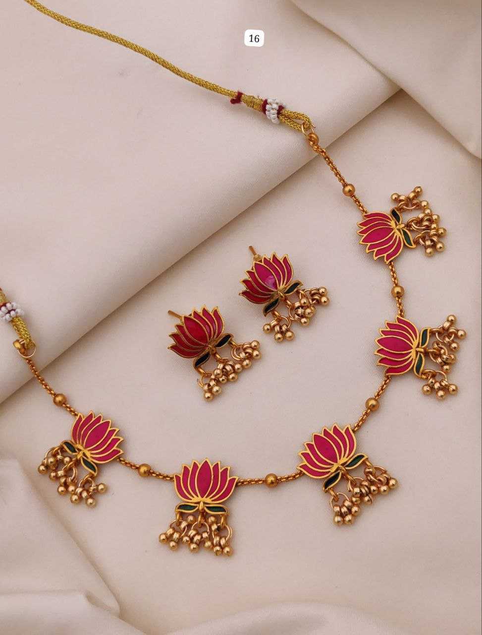 Necklaces Set