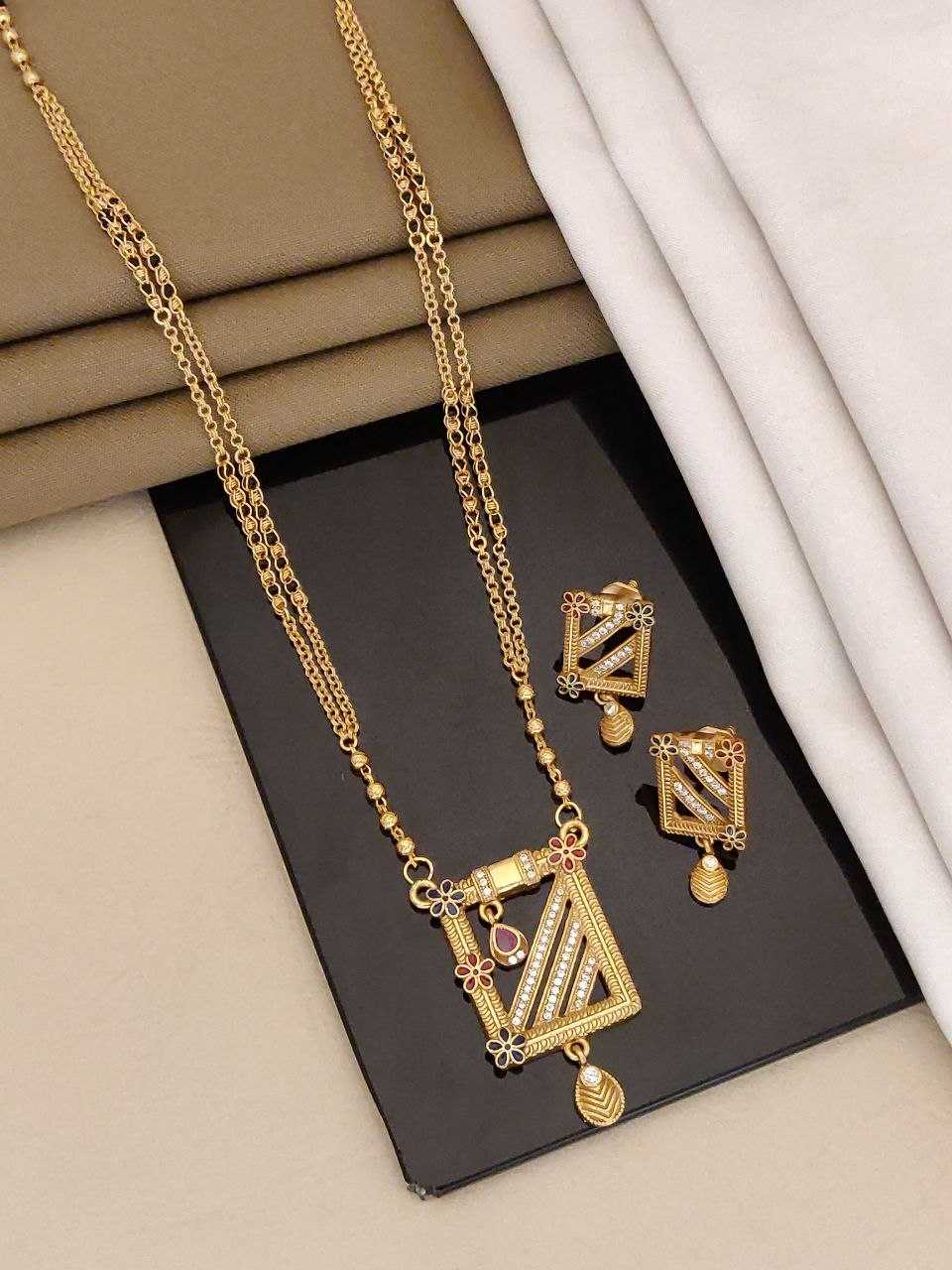 Necklaces Set