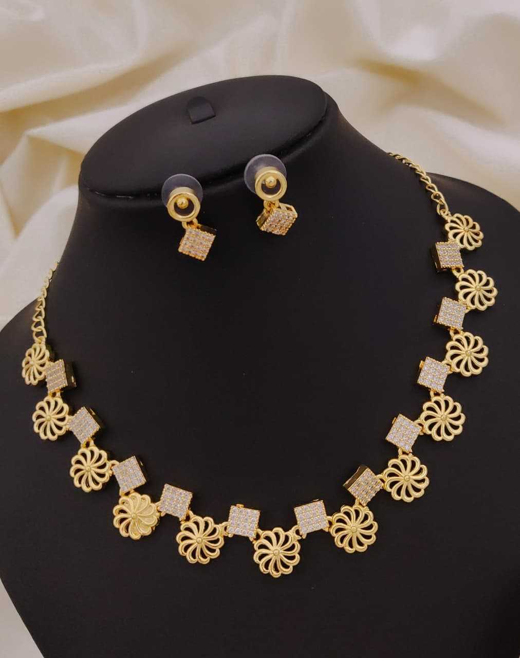 Necklaces Set