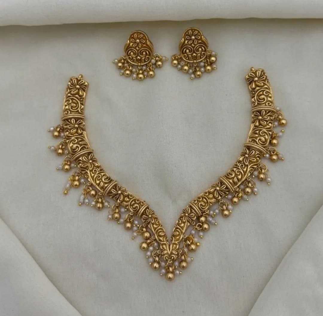 Brass Necklaces Set