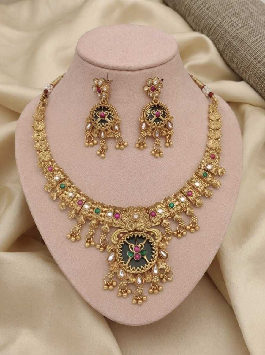 Brass Necklaces Set