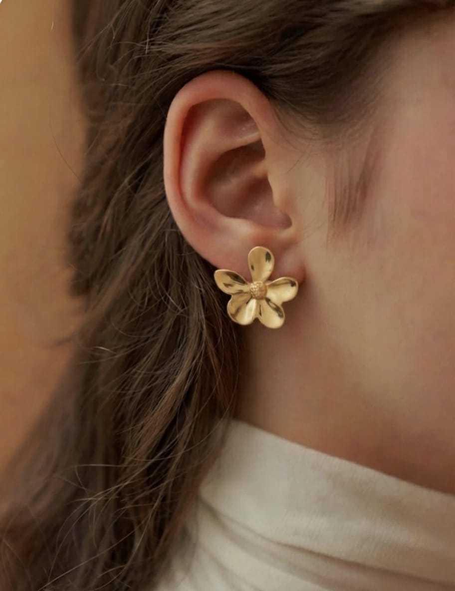 Stud Earrings