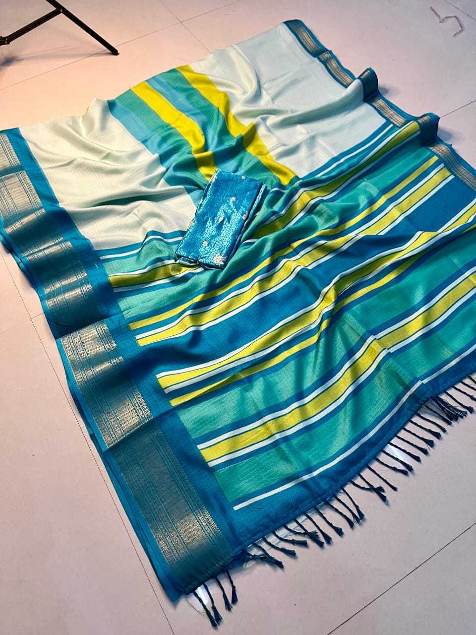 Dola Silk Saree With Jacket
