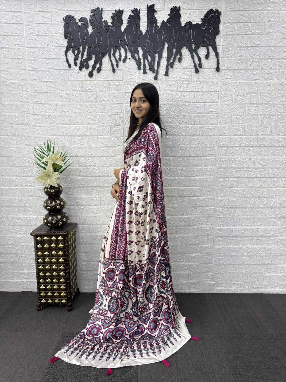 Japan Sartin Party Wear Silk Saree