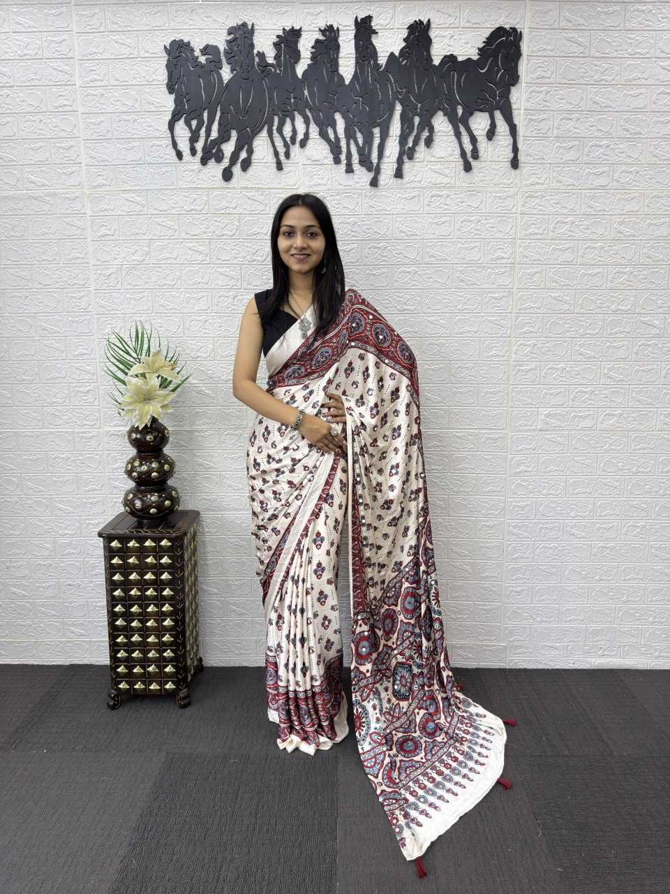 Japan Sartin Party Wear Silk Saree