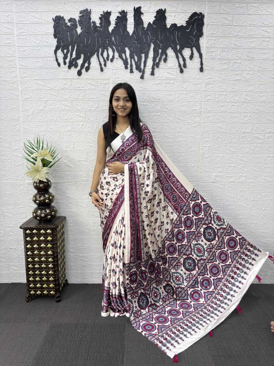 Japan Sartin Party Wear Silk Saree